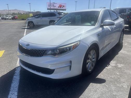 Snow White Pearl 2017 Kia Optima EX