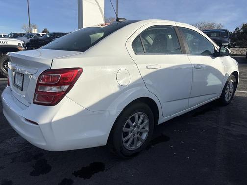 2017 Chevrolet Sonic LT