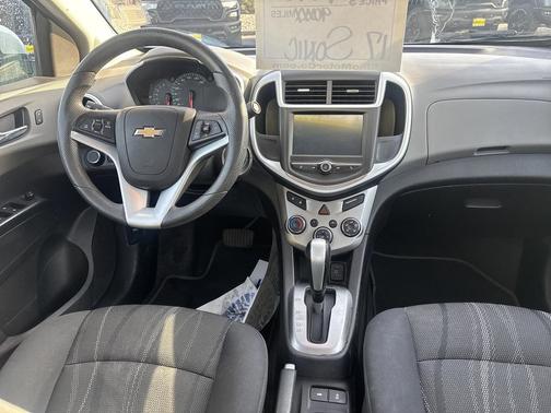 2017 Chevrolet Sonic LT