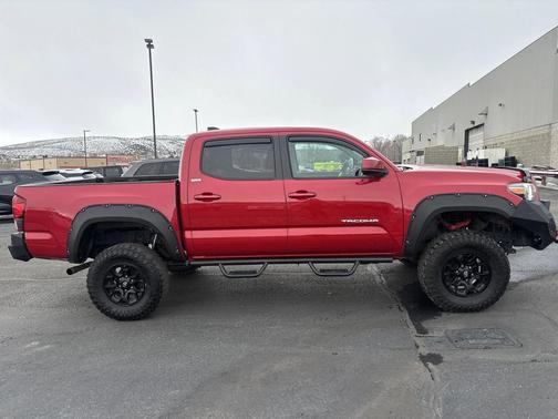 2020 Toyota Tacoma SR5