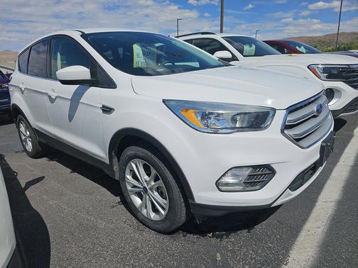White 2019 Ford Escape SE