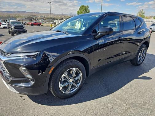 Black 2025 Chevrolet Blazer 2LT