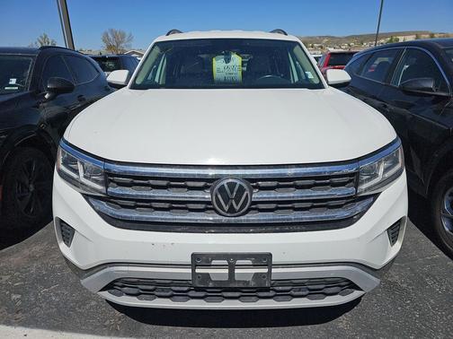 Pure White 2021 Volkswagen Atlas 2.0T SE w/Technology 4MOTION