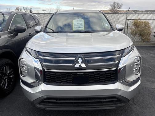 2025 Mitsubishi Outlander ES 2.5 S-AWC