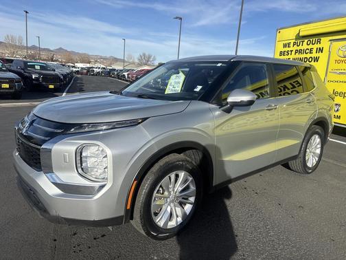 2025 Mitsubishi Outlander ES 2.5 S-AWC