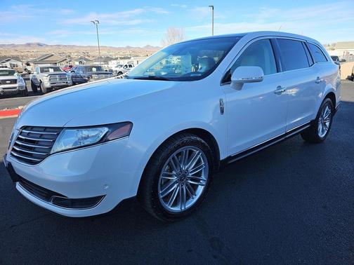 2019 Lincoln MKT Reserve