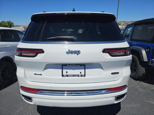 Bright White Clearcoat 2023 Jeep Grand Cherokee L Overland