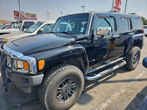2006 Hummer H3 Base