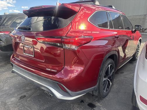 Ruby Flare Pearl 2021 Toyota Highlander XSE