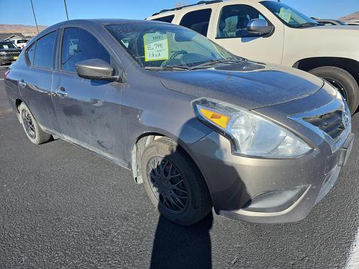 2015 Nissan Versa 1.6 SV