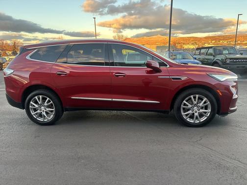 2022 Buick Enclave AWD Premium