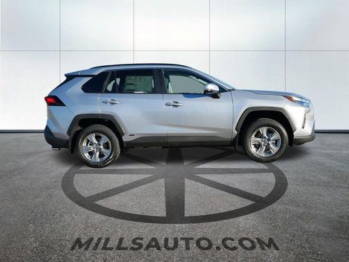 2025 Toyota RAV4 Hybrid XLE