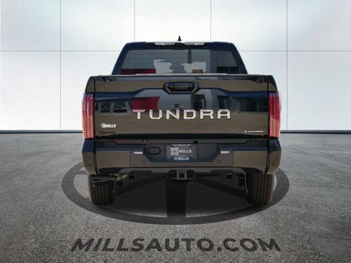 2025 Toyota Tundra Hybrid Platinum