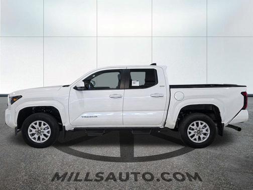 Cap 2026 Toyota Tacoma SR5