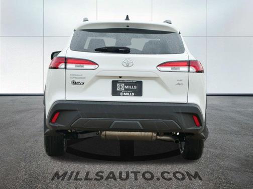 2025 Toyota Corolla Cross LE