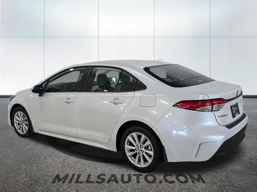 Arl 2026 Toyota Corolla LE