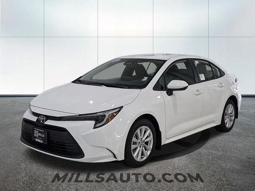 Cap 2026 Toyota Corolla Hybrid LE