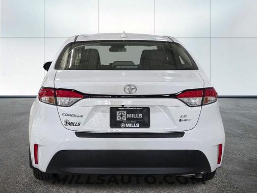 Cap 2026 Toyota Corolla Hybrid LE
