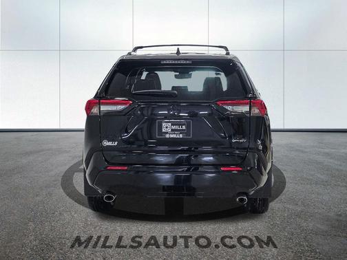 2025 Toyota RAV4 Hybrid SE