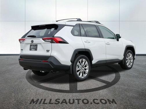 2025 Toyota RAV4 XLE Premium