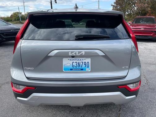 2023 Kia Niro LX
