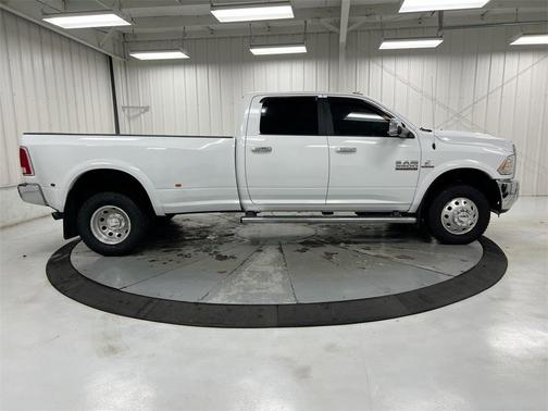 2017 RAM 3500 Laramie