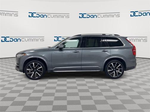 2018 Volvo XC90 T6 Momentum