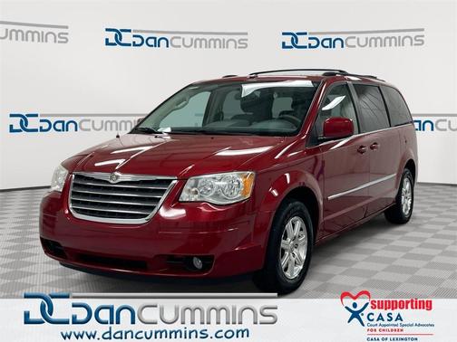 2010 Chrysler Town & Country Touring