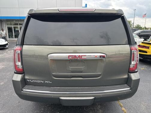 2017 GMC Yukon XL Denali