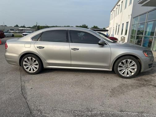 2012 Volkswagen Passat 2.5 SE