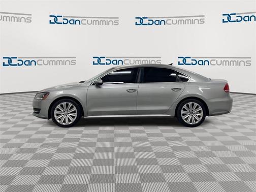 2012 Volkswagen Passat 2.5 SE