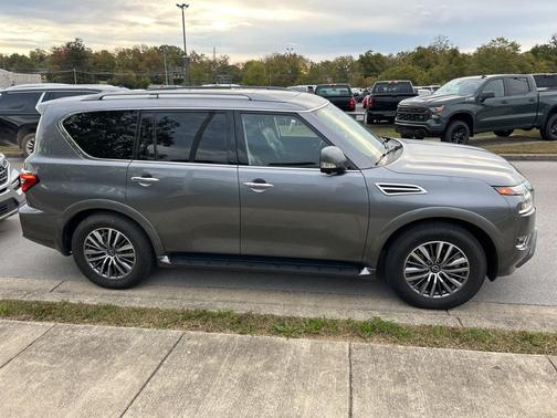 2023 Nissan Armada SL