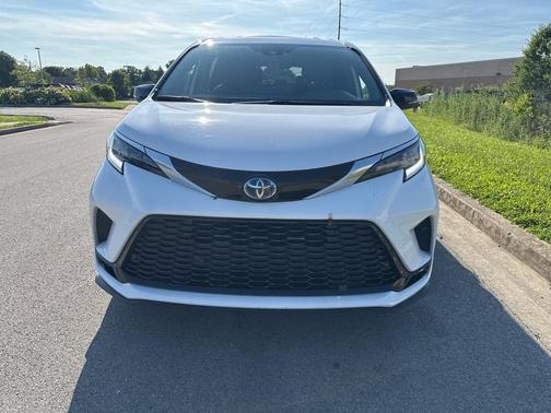 2024 Toyota Sienna XSE