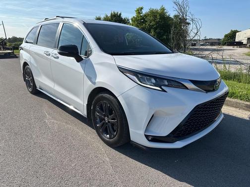 2024 Toyota Sienna XSE