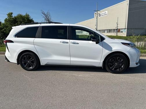 2024 Toyota Sienna XSE