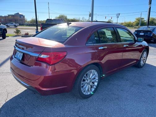 2012 Chrysler 200 Limited