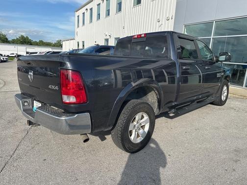 2016 RAM 1500 SLT