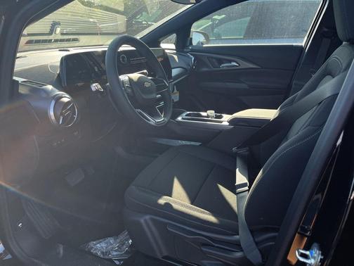 2026 Chevrolet Equinox EV LT 1