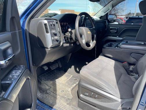 Deep Ocean Blue Metallic 2019 Chevrolet Silverado 1500 LD LT