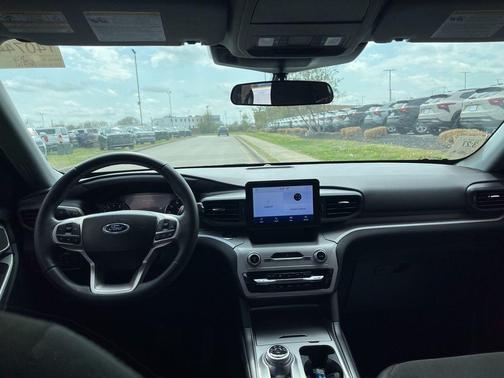 Silver Metallic 2023 Ford Explorer XLT