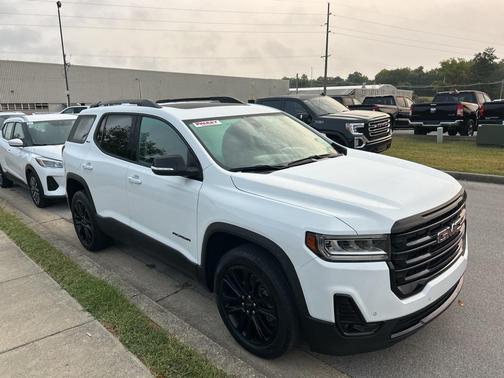 2022 GMC Acadia SLT