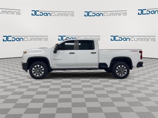 2022 Chevrolet Silverado 2500 Custom