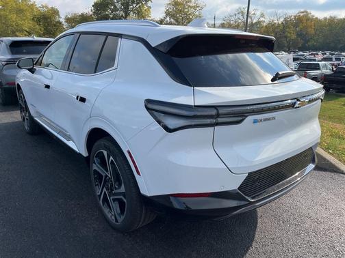 2026 Chevrolet Equinox EV LT 2
