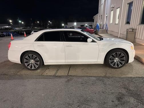 2014 Chrysler 300 S