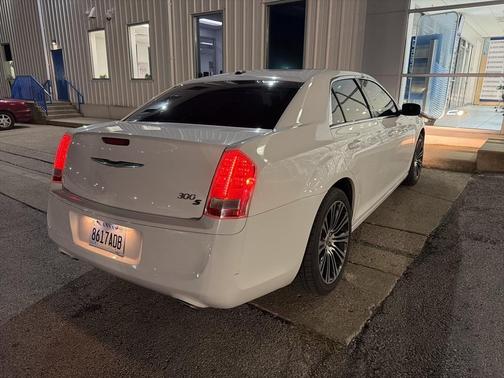 2014 Chrysler 300 S