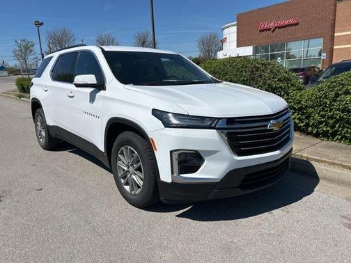 Summit White 2023 Chevrolet Traverse LT Cloth