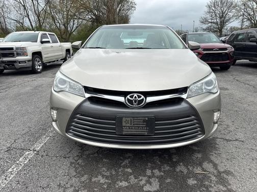 2016 Toyota Camry XLE
