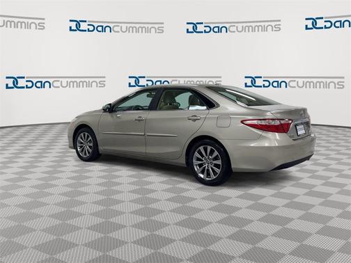 2016 Toyota Camry XLE
