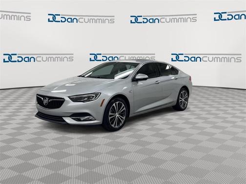 2018 Buick Regal Sportback Essence
