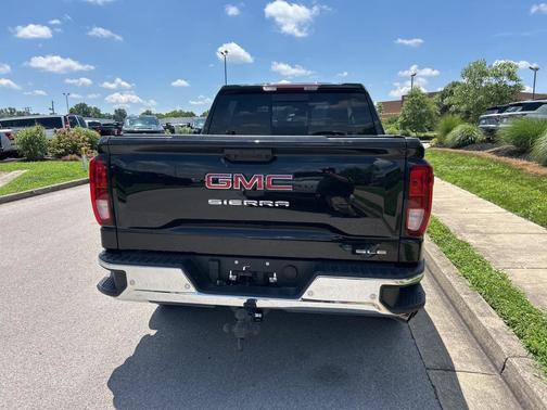 2024 GMC Sierra 1500 SLE